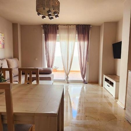 Bajo Con Jardin Deluxe Apartman Benahavís Kültér fotó