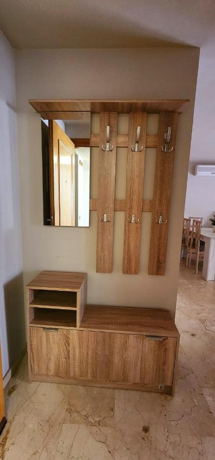 Bajo Con Jardin Deluxe Apartman Benahavís Kültér fotó